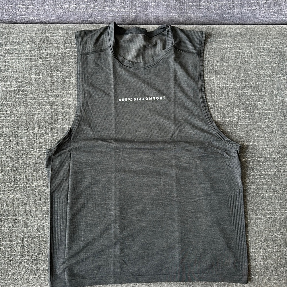 Lululemon x Seek Discomfort Metal Vent Tech Sleeveless Shirt, Gray, Size Large